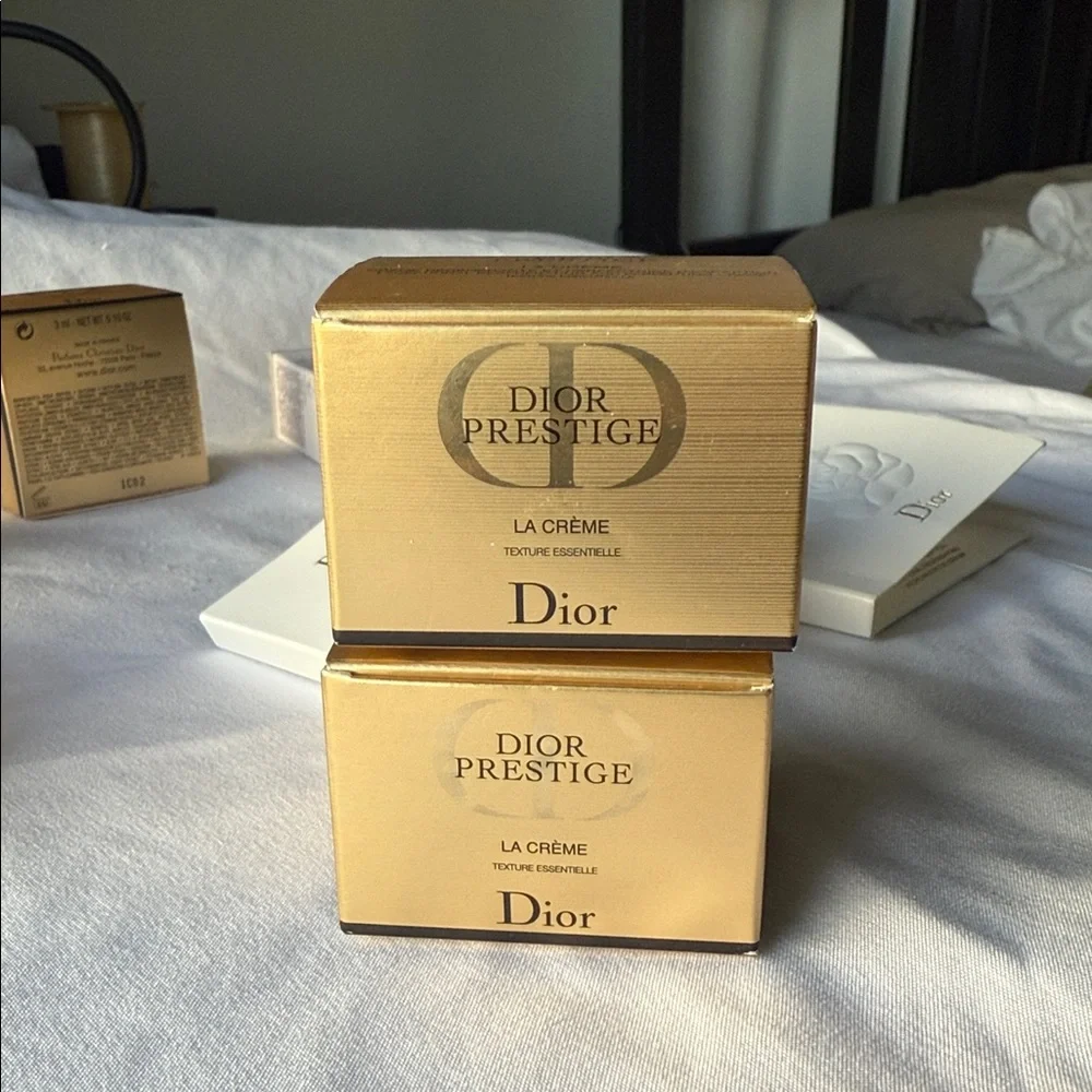 Dior Prestige and Capture Skincare Set in Gold and White - Picture 2 of 10